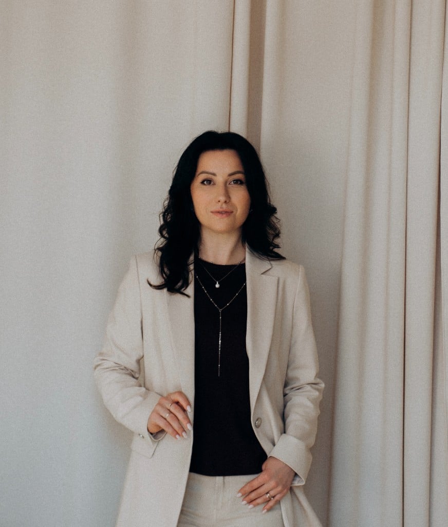 Karina Biriukova — English-Speaking Real Estate Agent in Wroclaw